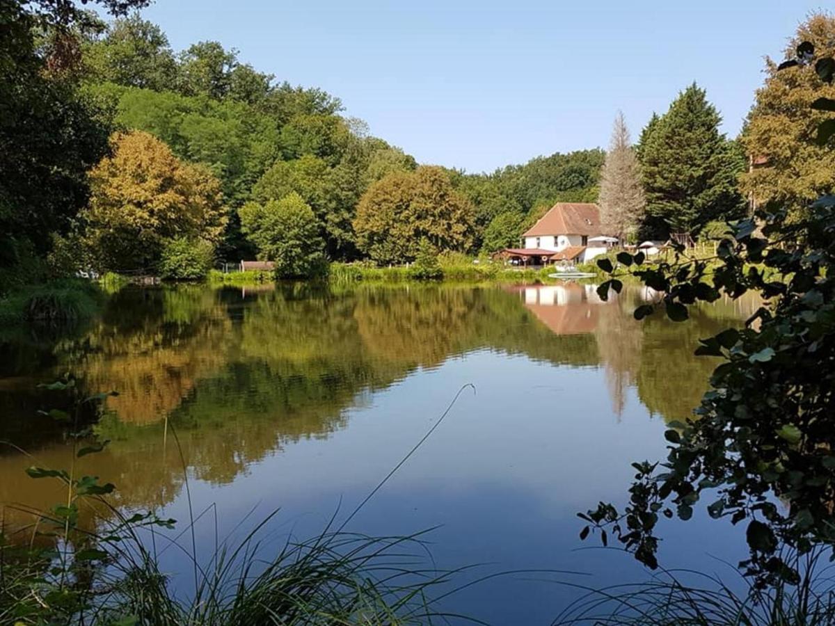 Les Chalets Du Moulin Du Chatain 4 Payzac  Kültér fotó