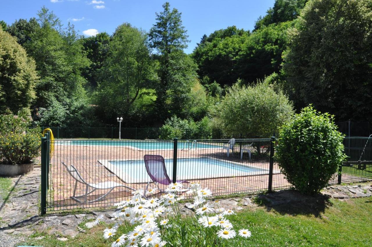 Les Chalets Du Moulin Du Chatain 4 Payzac  Kültér fotó